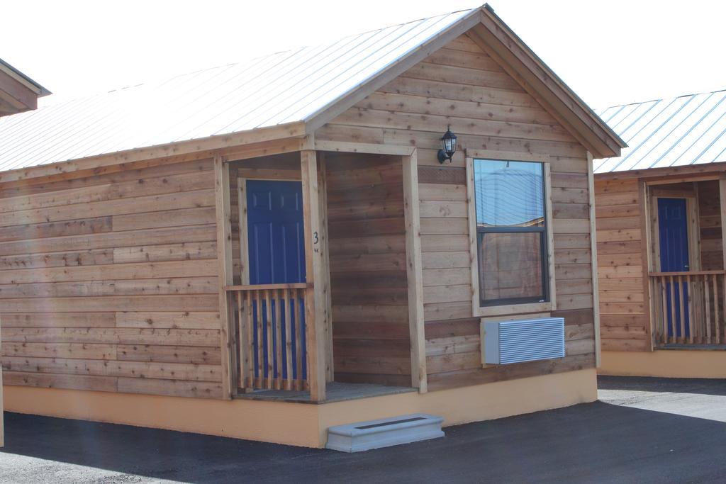 4K Lodges Poth Exterior foto